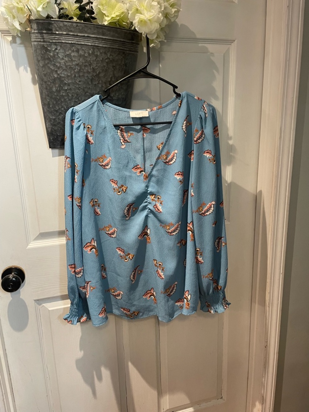 LOFT Blue Floral Ruched V-Neck Long Sleeve Blouse